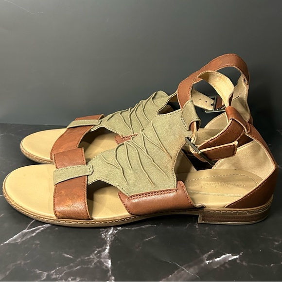 Timberland Cherrybrook Olive and Brown Sandals Size 9 - Picture 6 of 9